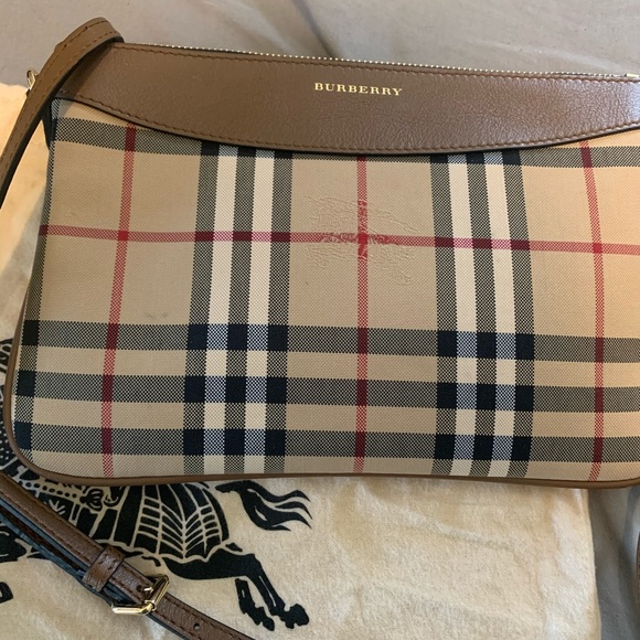 ✔️SOLD✔️Burberry Horseferry Peyton Wristlet - Picture 3 of 6
